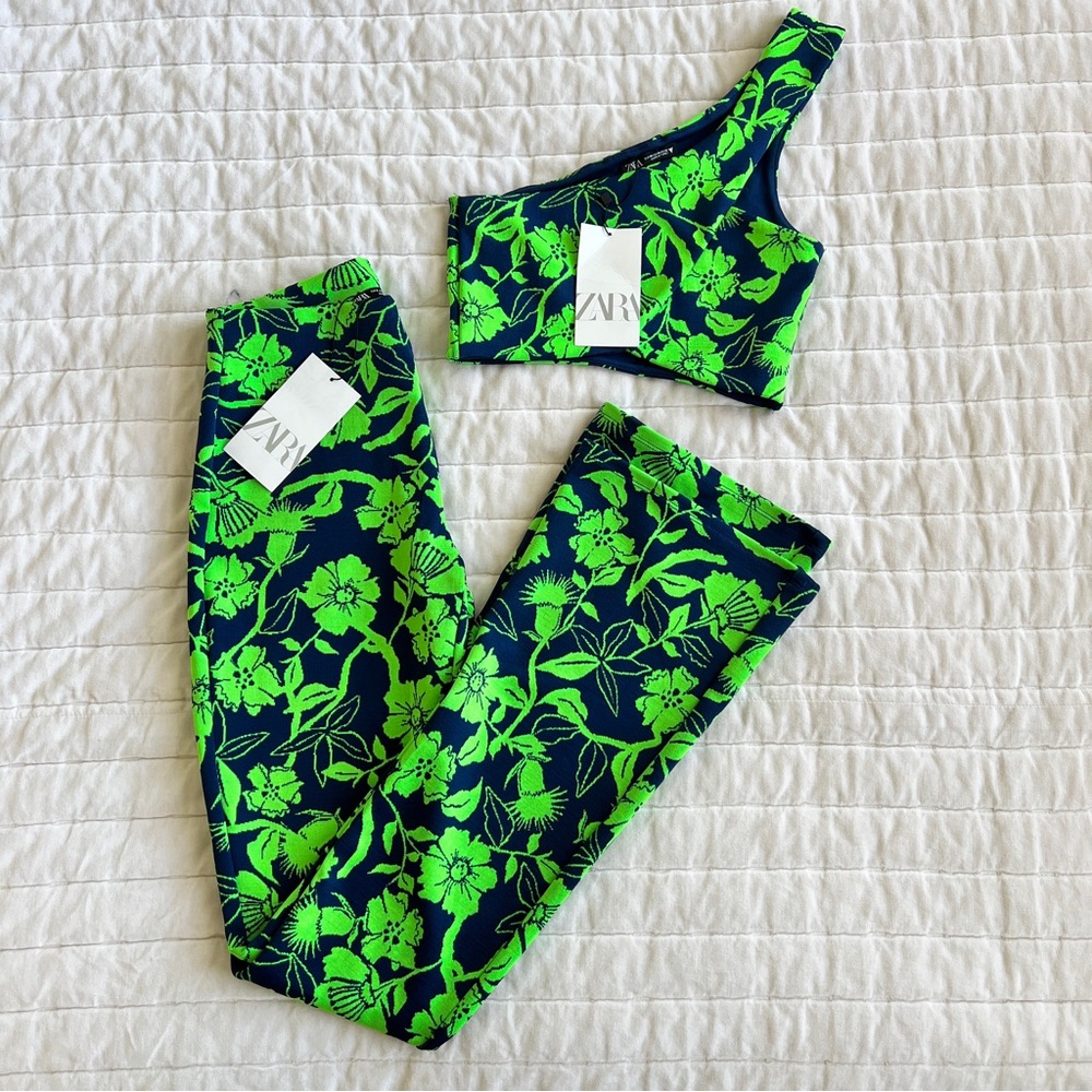 Zara 2 piece co-ord. Medium top (would fit as a small), small bottom.